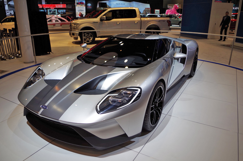 Illustration for article titled El nuevo Ford GT plateado es casi más espectacular que el original